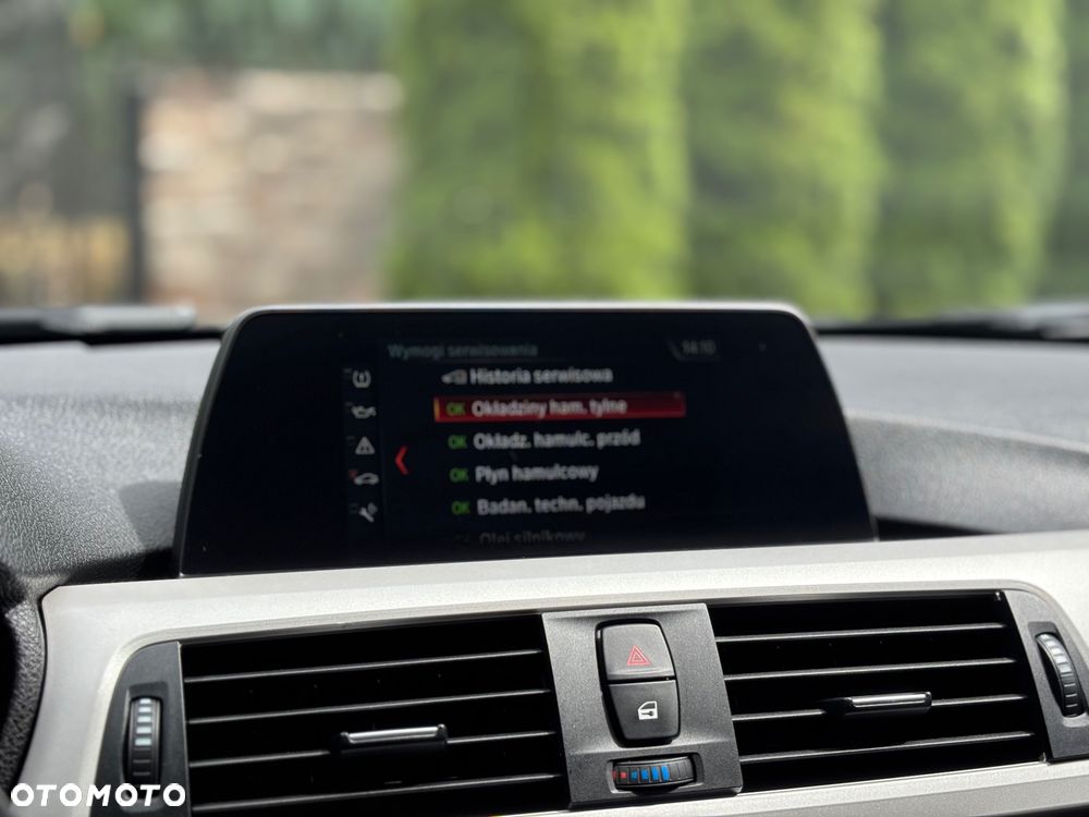 BMW Seria 3 318d Advantage - 15