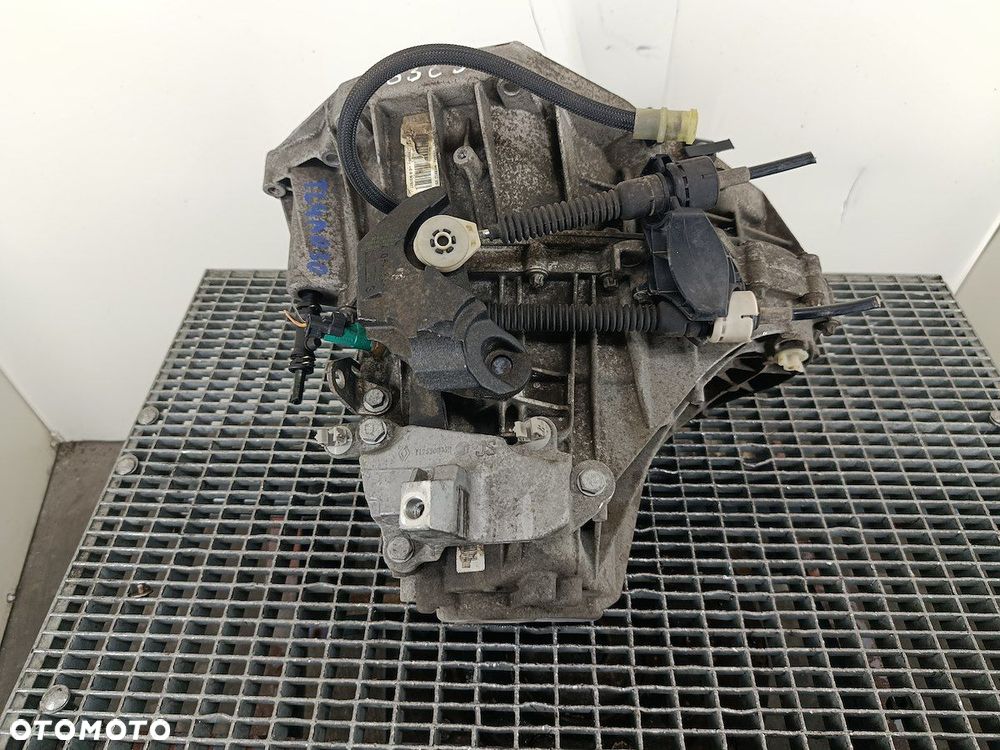 SKRZYNIA BIEGÓW MANUALNA 6 RENAULT MEGANE III TL4A030 1.6 16V - 3