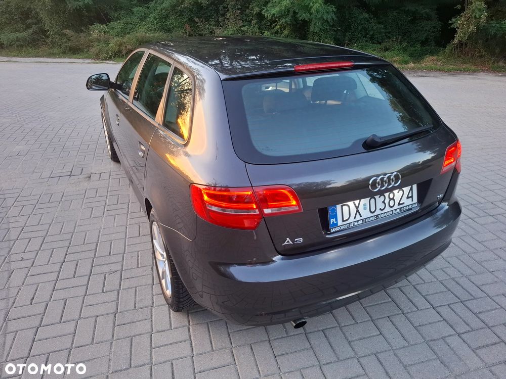 Audi A3 Sportback 1.6 Ambiente - 2