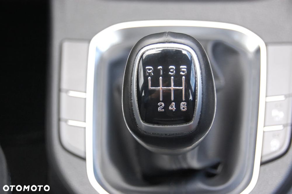 Hyundai i30 1.4 Passion Plus - 25