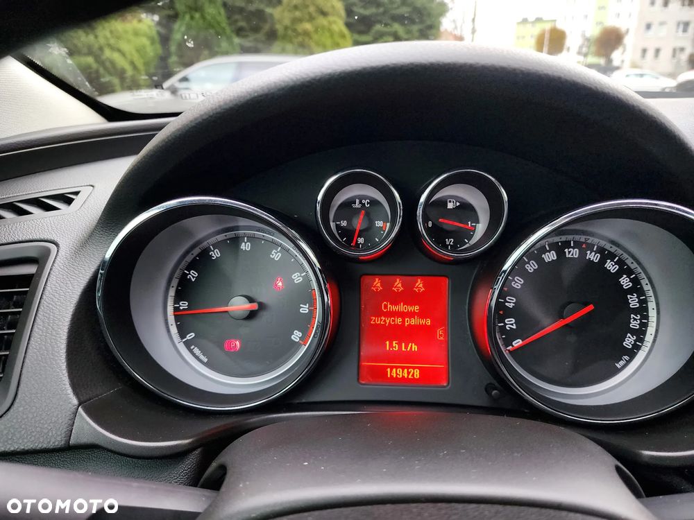 Opel Insignia 2.0 Turbo 4x4 Sport - 25