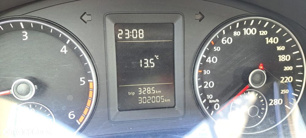 Volkswagen Jetta 1.6 TDI Comfortline - 29