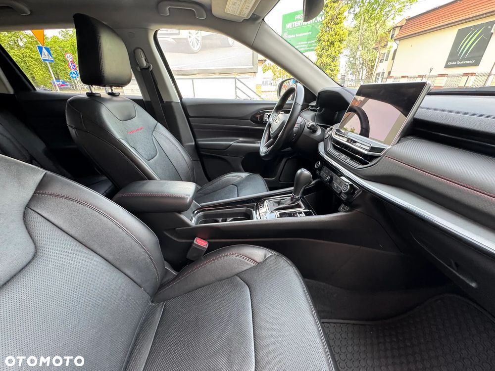 Jeep Compass - 24