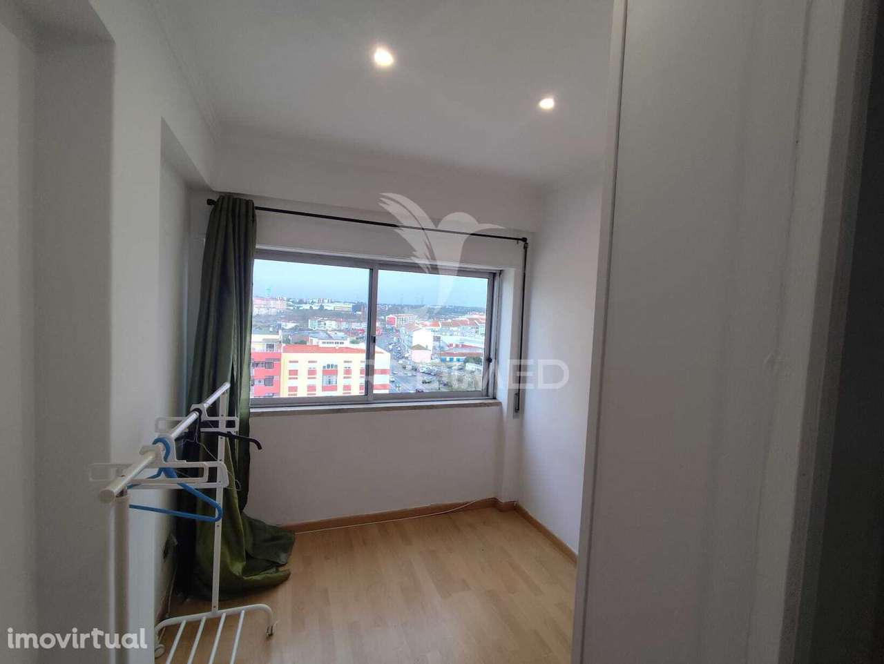 Apartamento à venda – Av. 1.º de Maio, Paivas (Amora) – 140.000 € - Grande imagem: 3/6