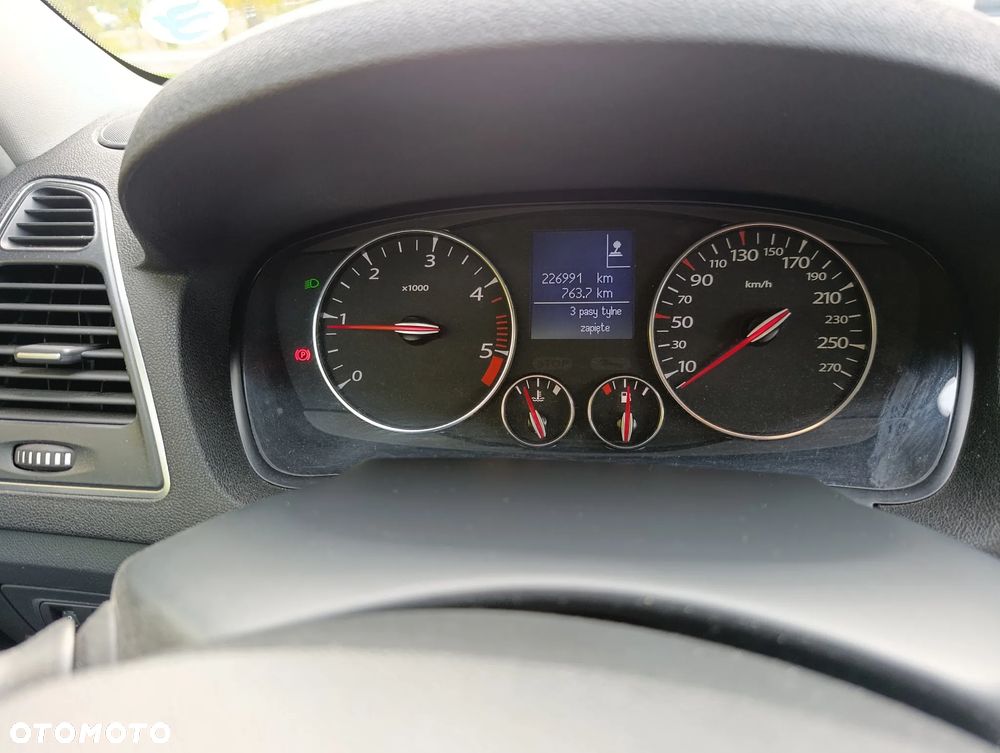 Renault Laguna - 9