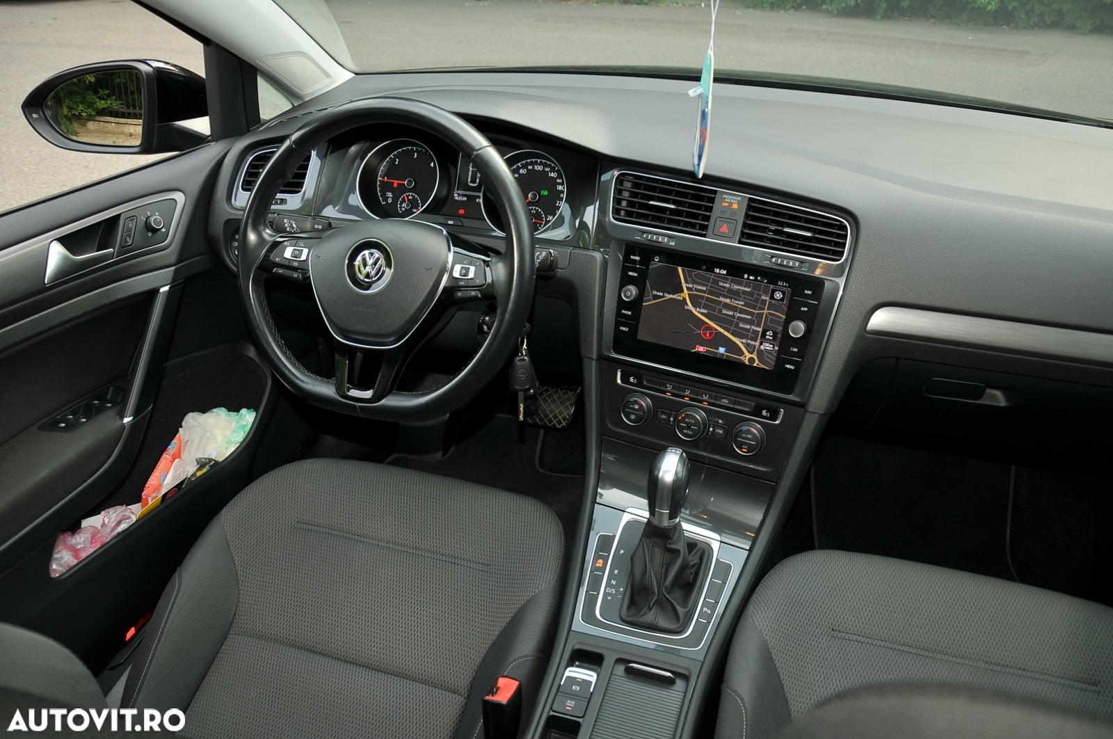 Volkswagen Golf 2.0 BlueTDI DSG Comfortline - 19