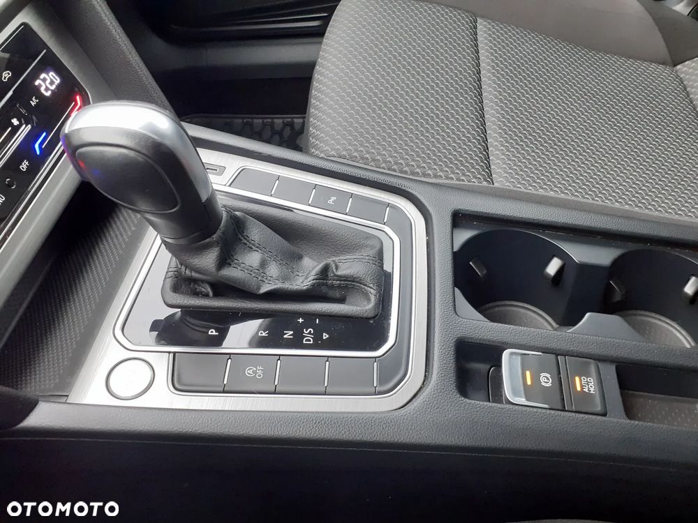 Volkswagen Passat - 23