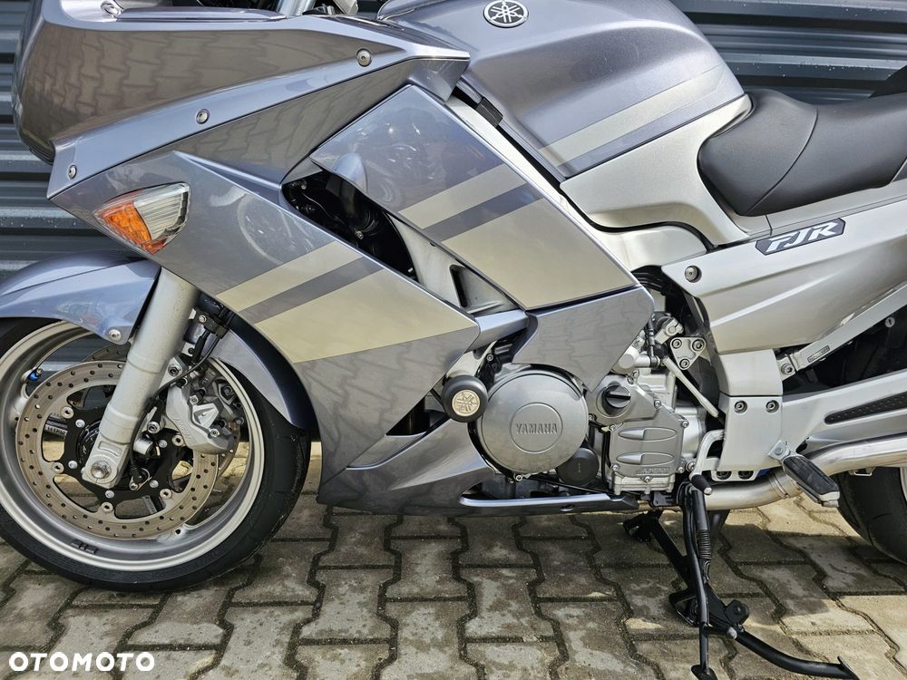 Yamaha FJR - 12