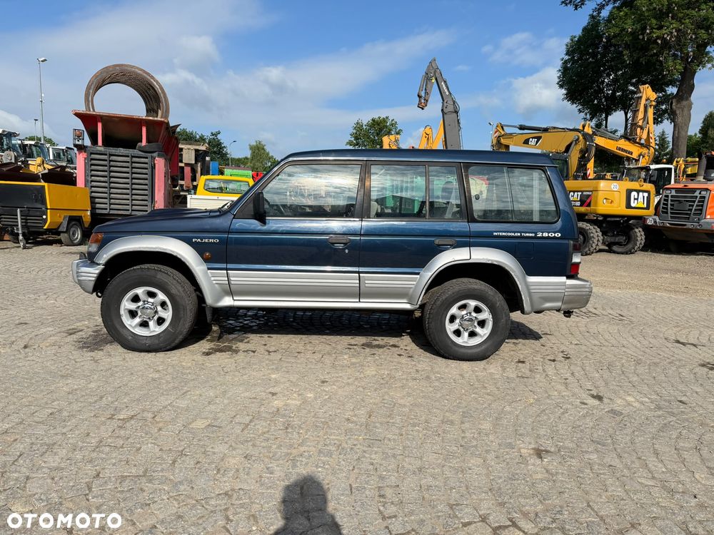 Mitsubishi Pajero 2.8 TD GLS 4os - 6