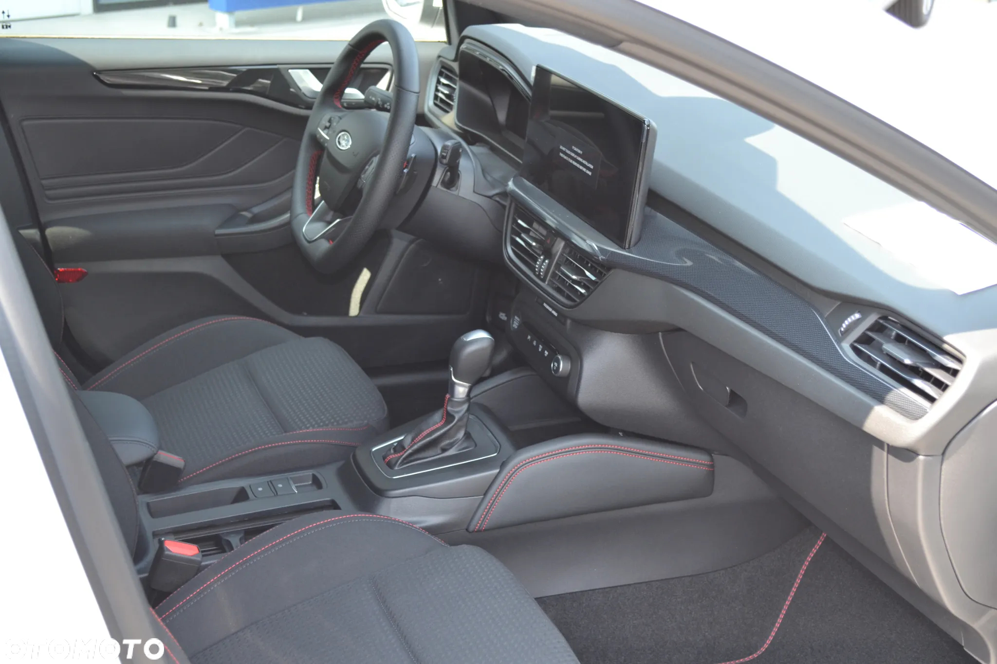 Ford Focus Turnier 1.0 EcoBoost Hybrid ACTIVE - 8