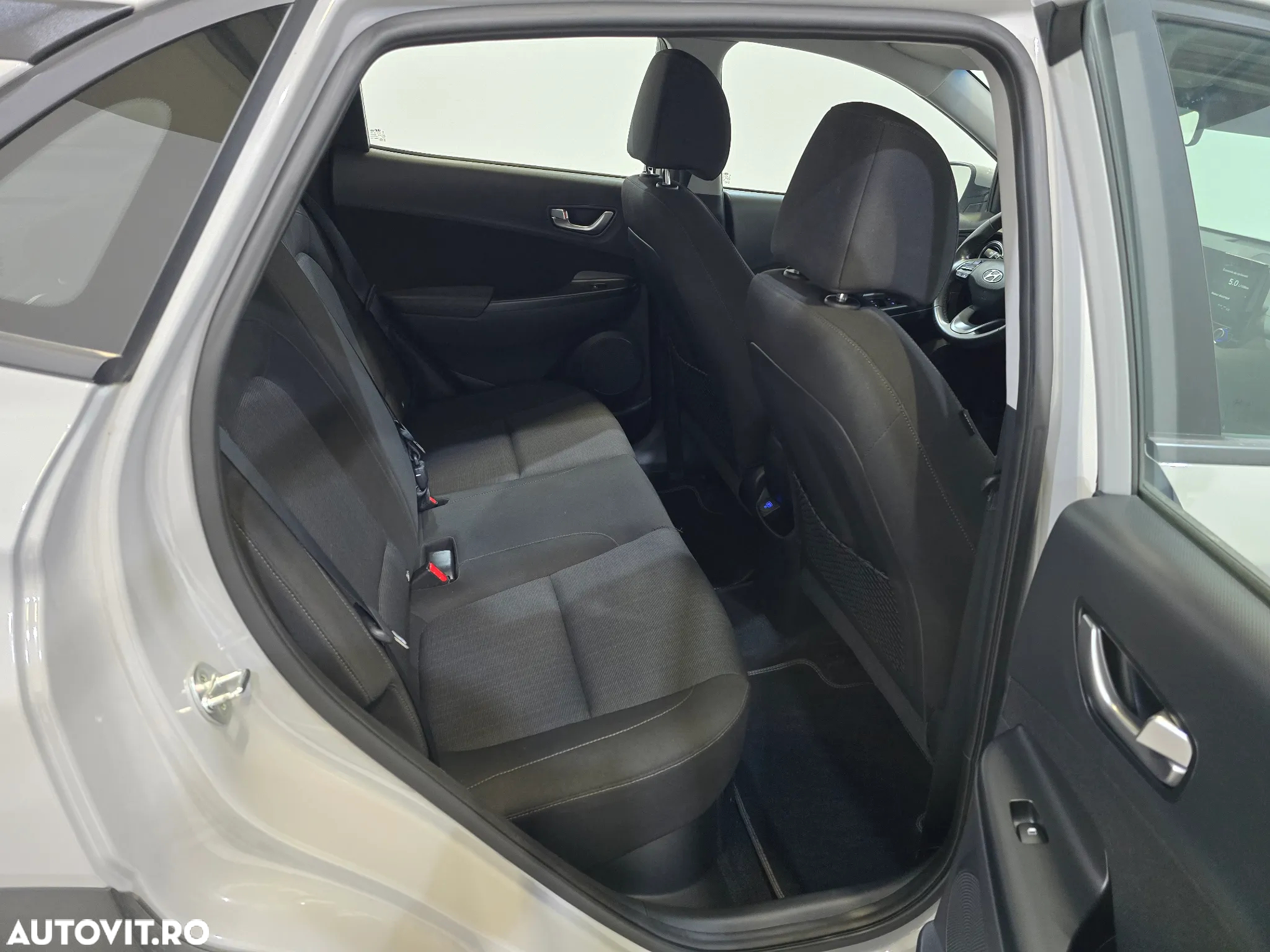Hyundai KONA Hybrid 1.6 GDI 141 CP 2WD 6DCT Highway - 11