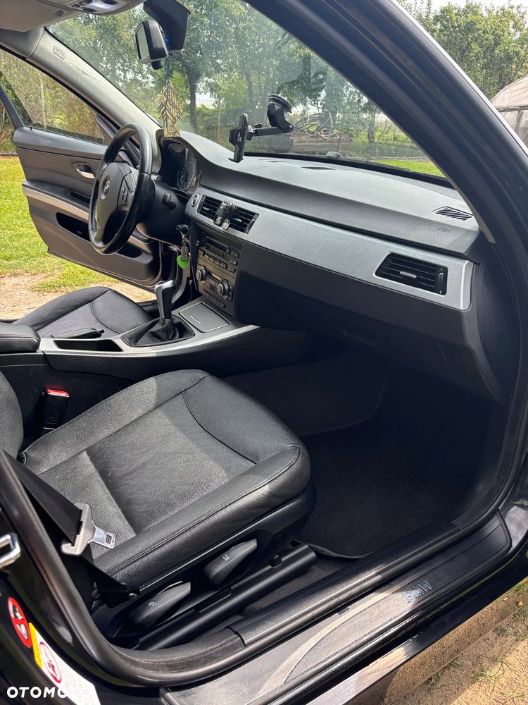 BMW Seria 3 - 16