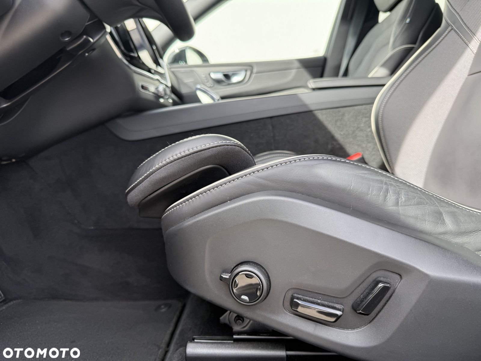 Volvo XC 60 - 16