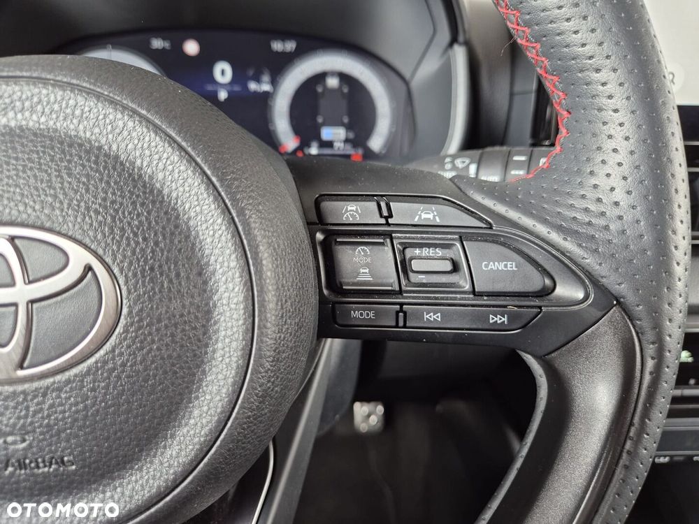 Toyota Yaris - 18