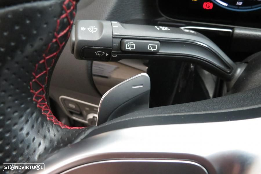 Mercedes-Benz GLA 180 d AMG Line - 36