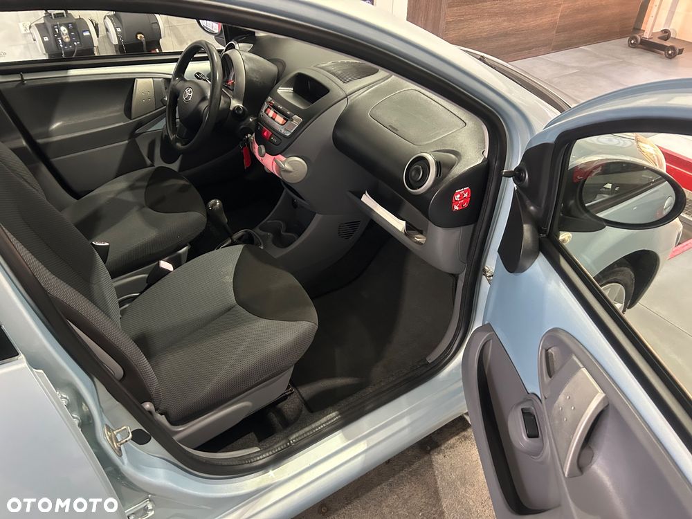 Toyota Aygo City - 27