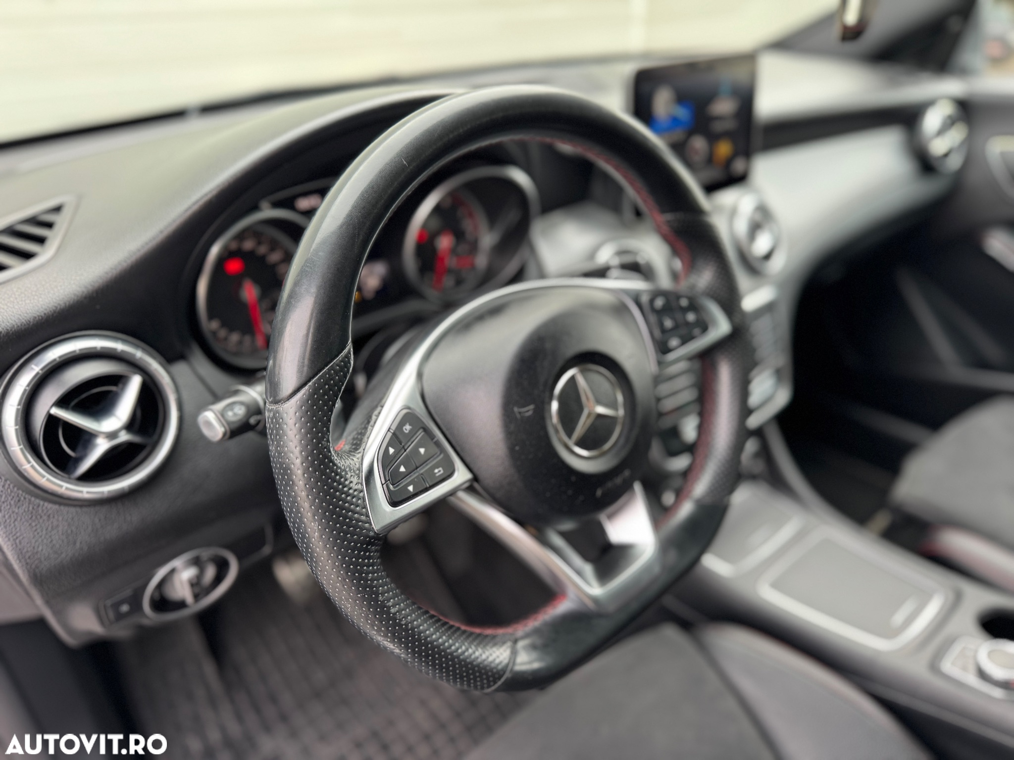 Mercedes-Benz CLA - 8