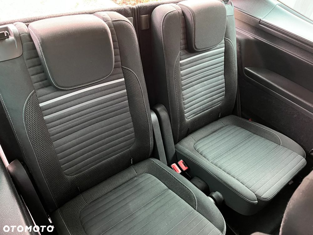 Volkswagen Sharan - 9