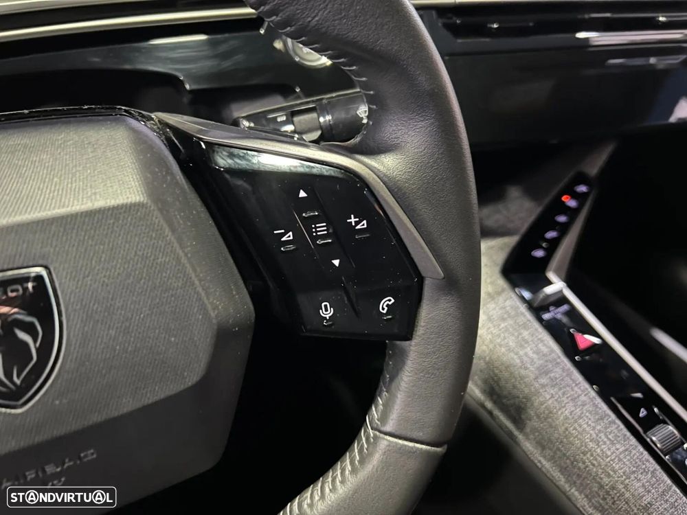 Peugeot 3008 1.2 Hybrid Allure e-DCS6 - 18