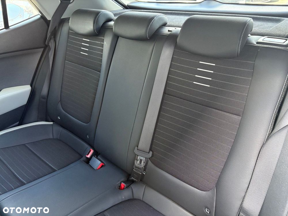 Kia Stonic - 14
