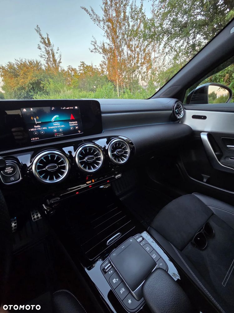 Mercedes-Benz Klasa A 200 Edycja specjalna 7G-DCT - 11