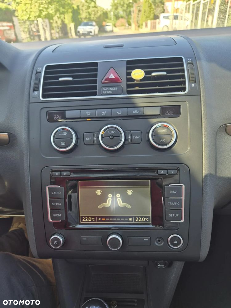 Volkswagen Touran 1.6 TDI DPF Highline - 10