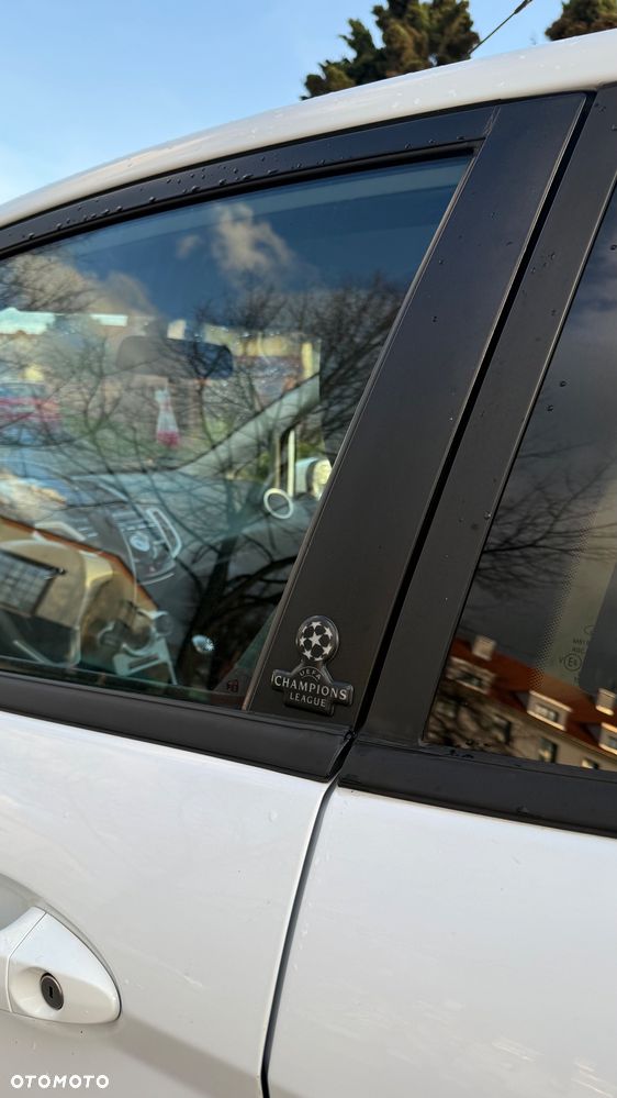 Ford Fiesta 1.6 Ti-VCT Sport - 11