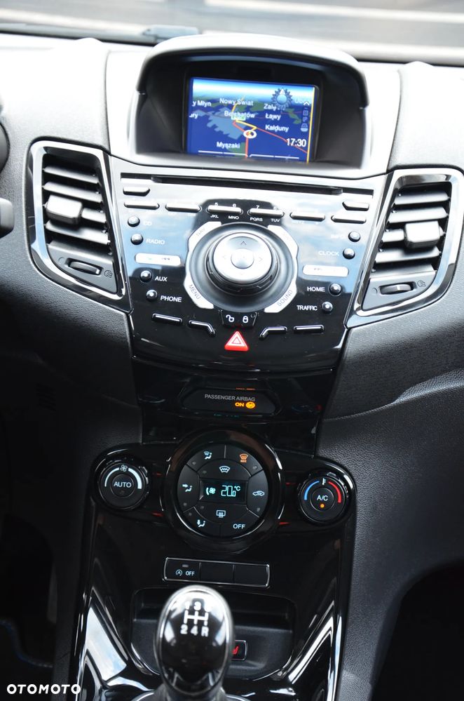 Ford Fiesta 1.0 EcoBoost STart-Stop Titanium - 22