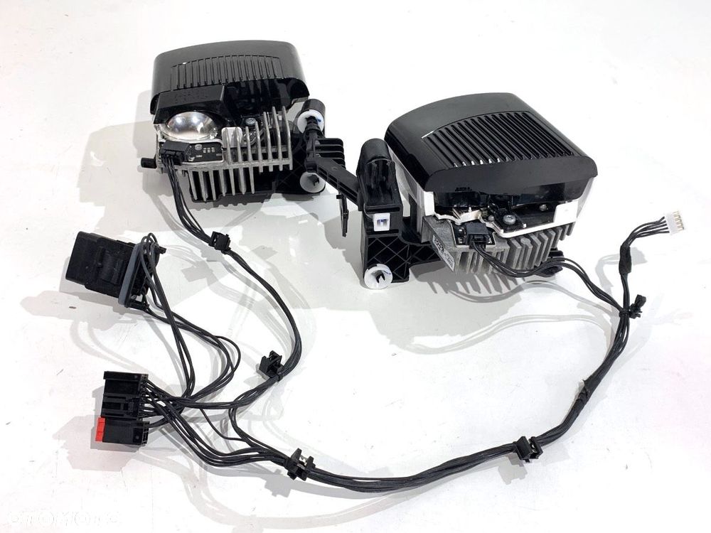 MODUŁ LED SOCZEWKA  RENAULT MEGANE IV liftback (B9A/M/N_) 2015 - 2022 1.5 Blue dCi 115 (B9A6) 85 kW - 3