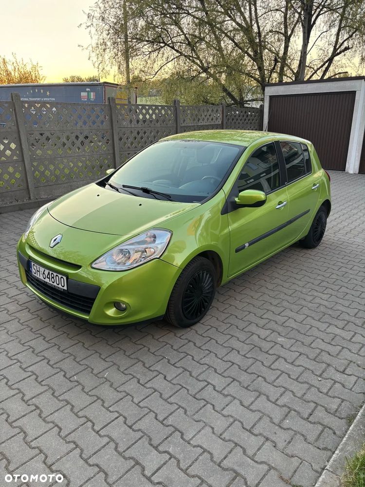 Renault Clio 1.2 16V Alize - 2