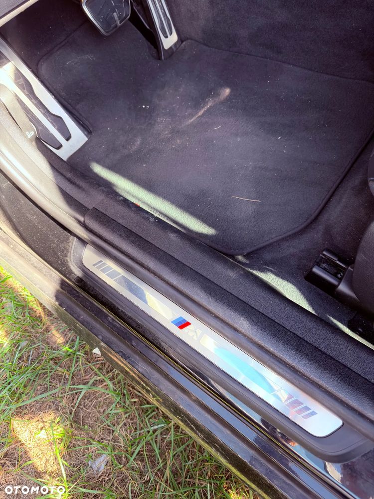 BMW Seria 3 320d M Sport - 6