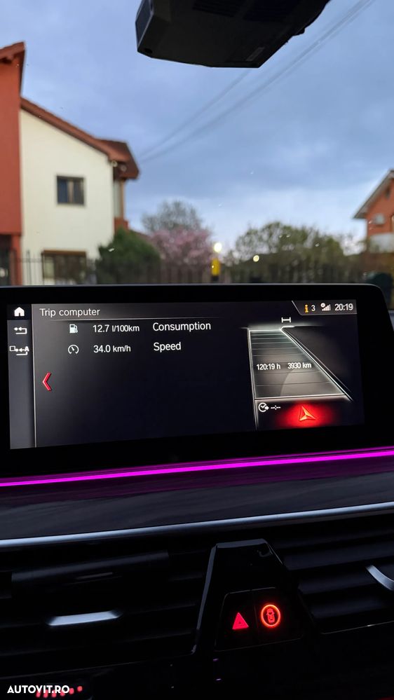 BMW Seria 5 540i xDrive Aut. Sport Line - 34