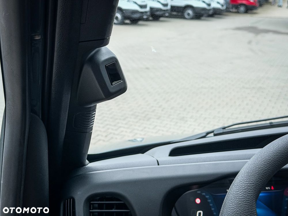 Iveco Daily 35S16HA8 V 2.3 Diesel 160KM AT8 (Zf) - 31