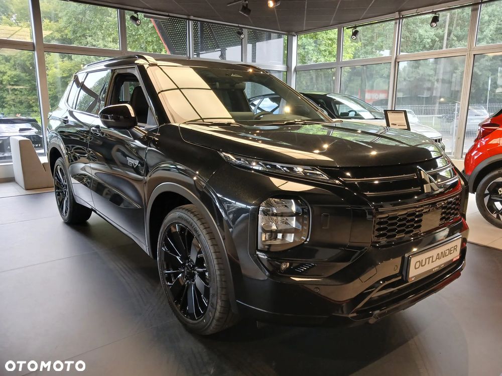 Mitsubishi Outlander Black Edition - 3
