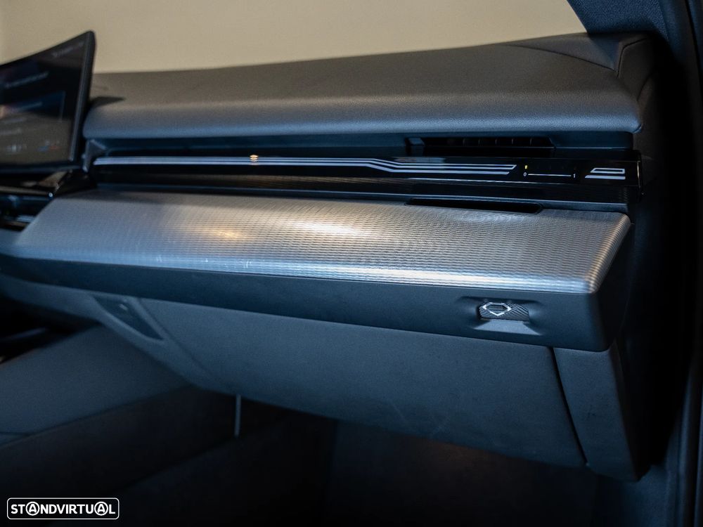 BMW 530 e Pack Desportivo M - 18