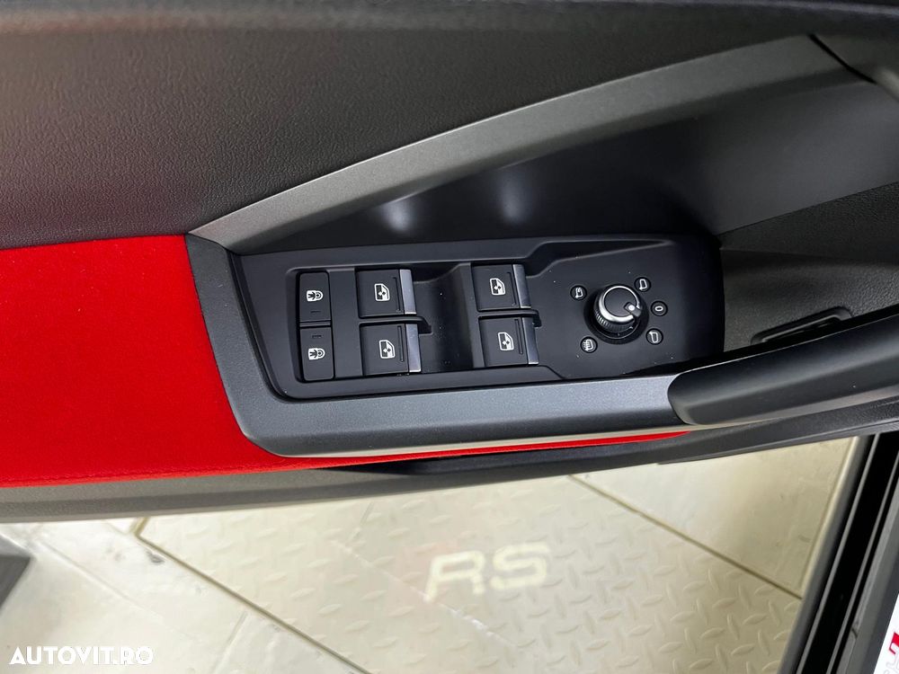 Audi RS Q3 RSQ3 ack quattro S tronic - 26