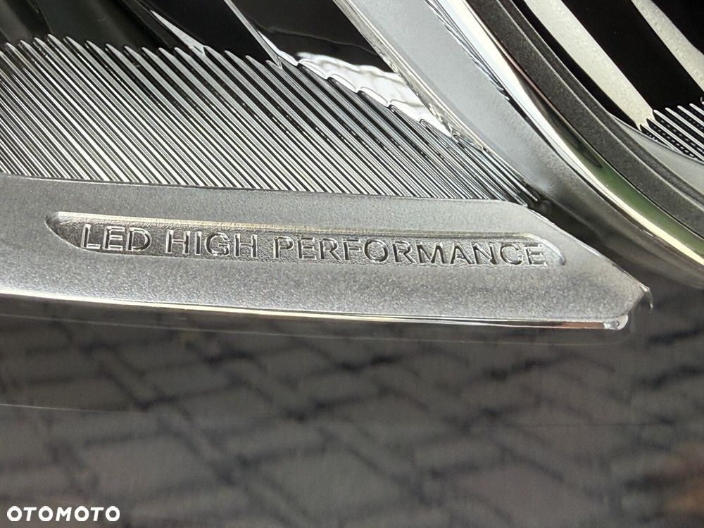 Mercedes-Benz Klasa A 220 4-Matic AMG Line 8G-DCT - 10