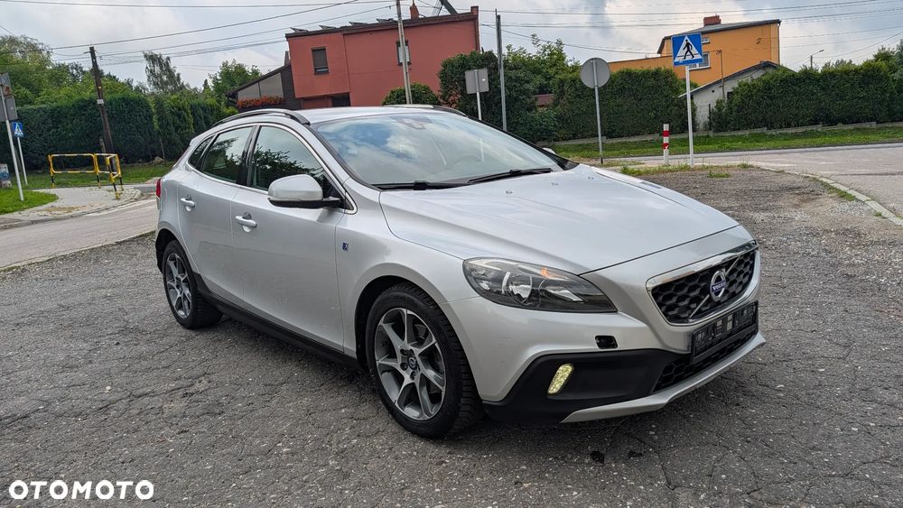Volvo V40 Cross Country D2 Summum - 2