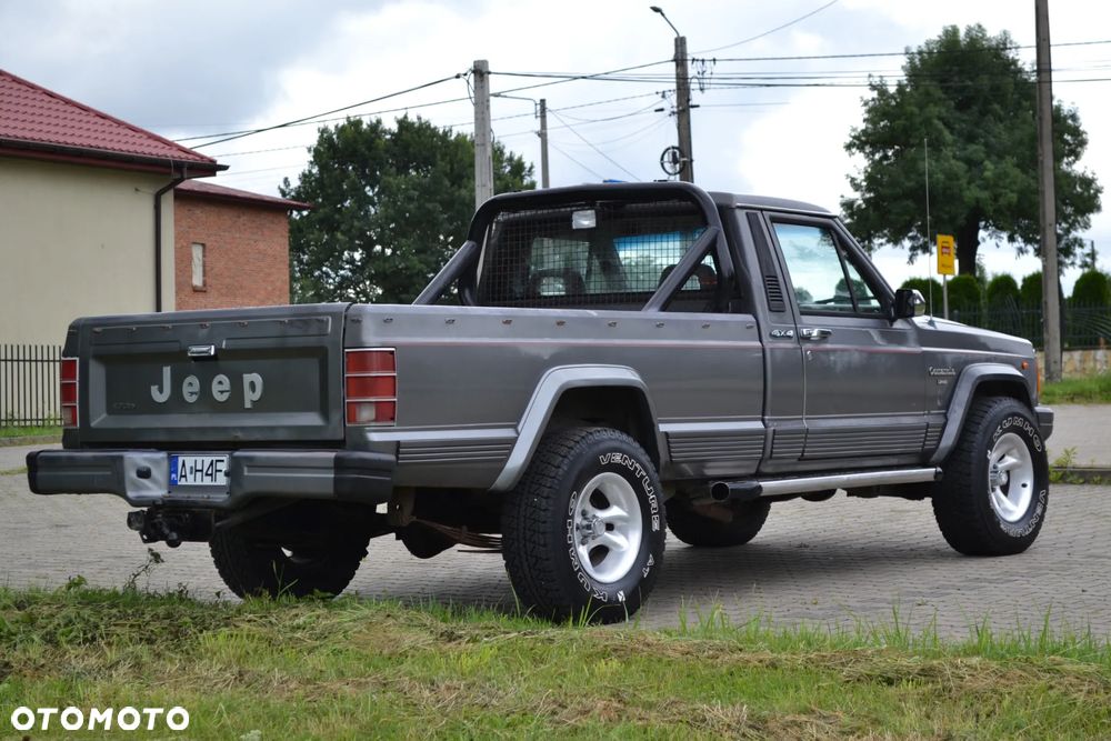 Jeep Comanche - 15
