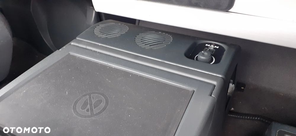 MAN TGX - 8