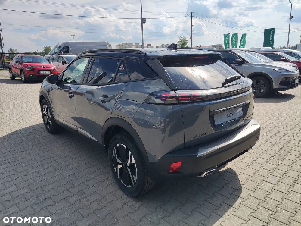Peugeot 2008 Hybrid 145 e-DSC GT - 4