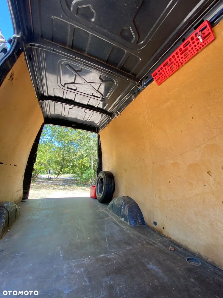Iveco Daily - 12