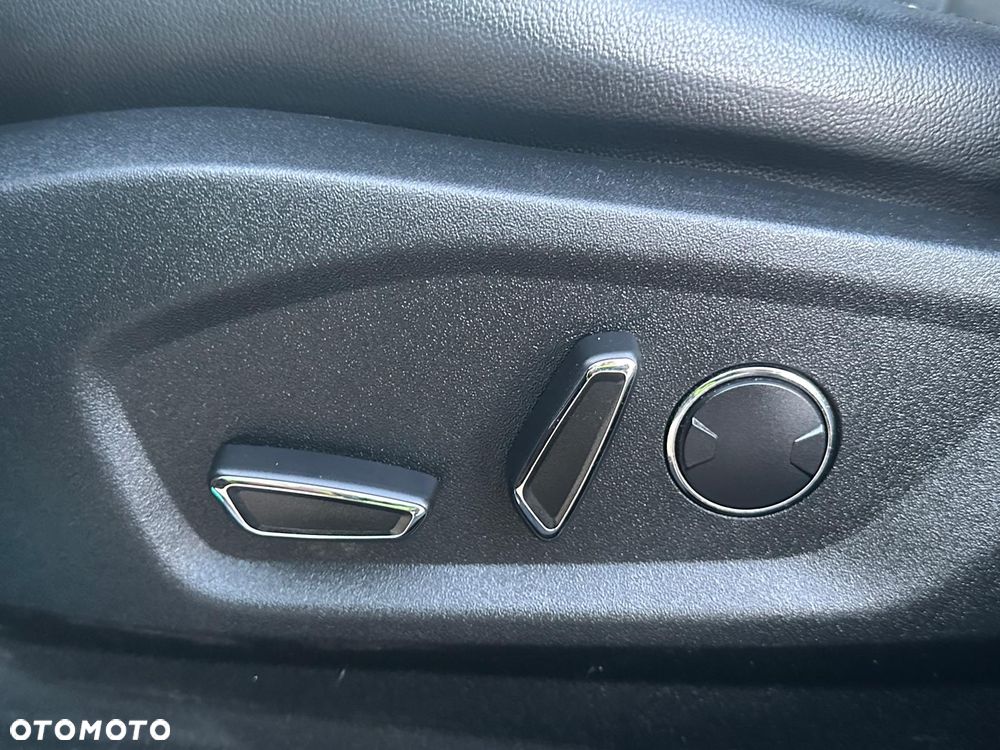 Ford Edge 2.0 TDCi Bi-Turbo 4x4 ST-LINE - 23