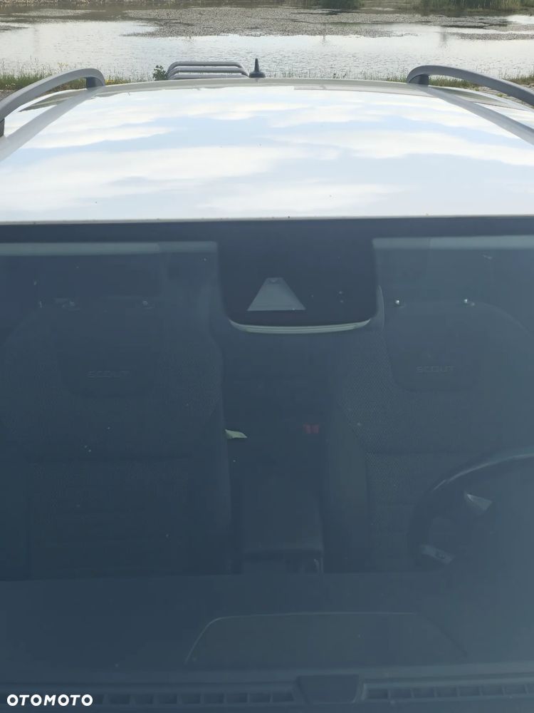 Skoda Octavia Scout 2.0 TDI 4x4 DSG - 7