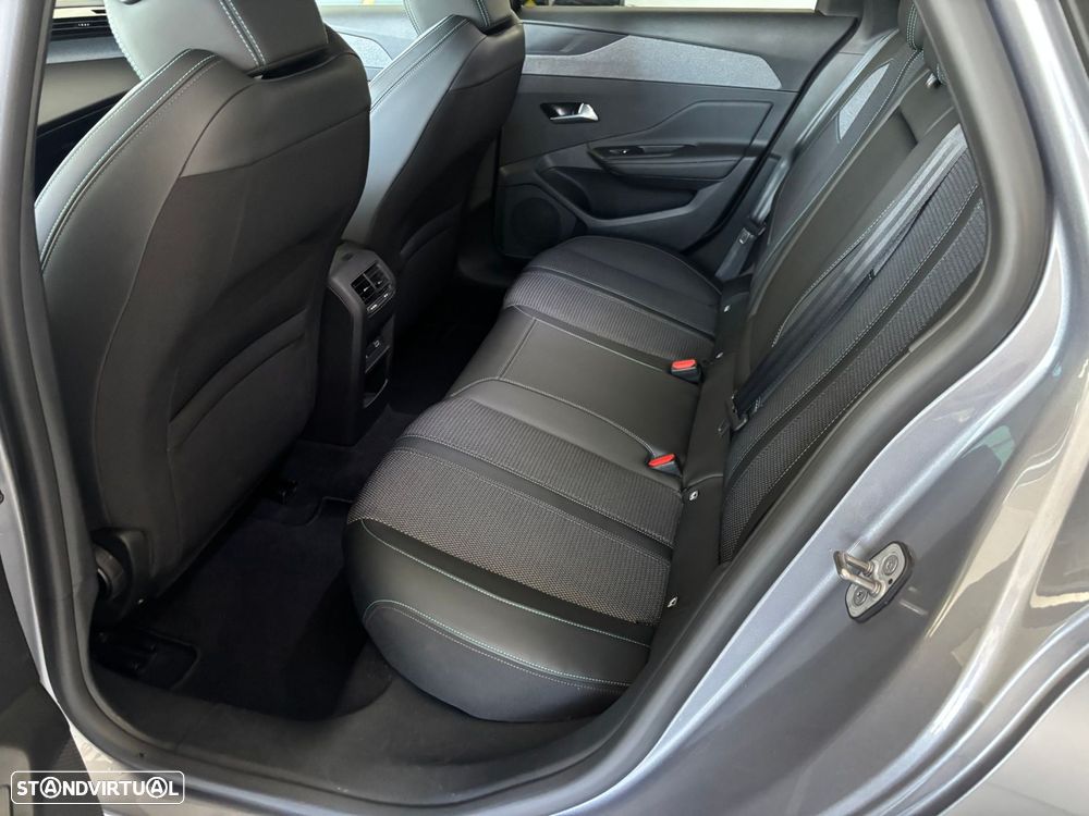 Peugeot 308 - 11