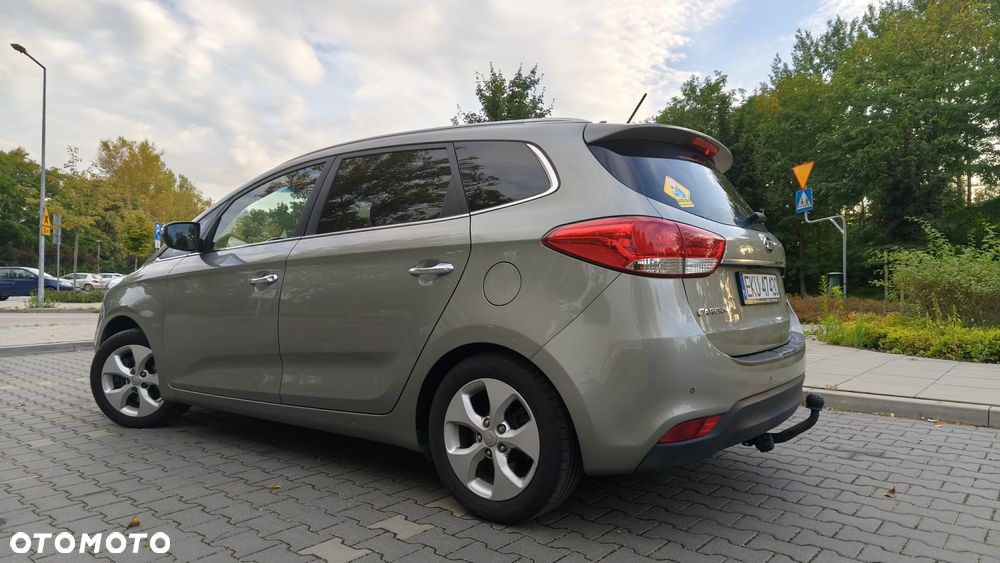 Kia Carens 1.6 GDI Attract - 3