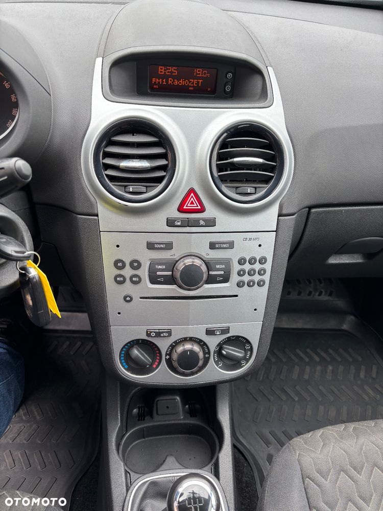 Opel Corsa - 19