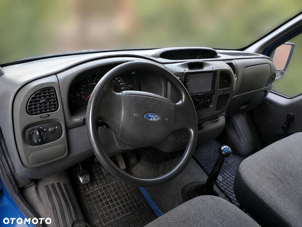 Ford Transit - 13