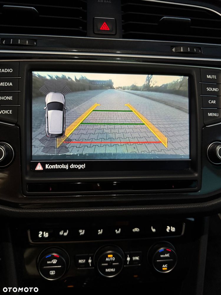 Volkswagen Tiguan - 20