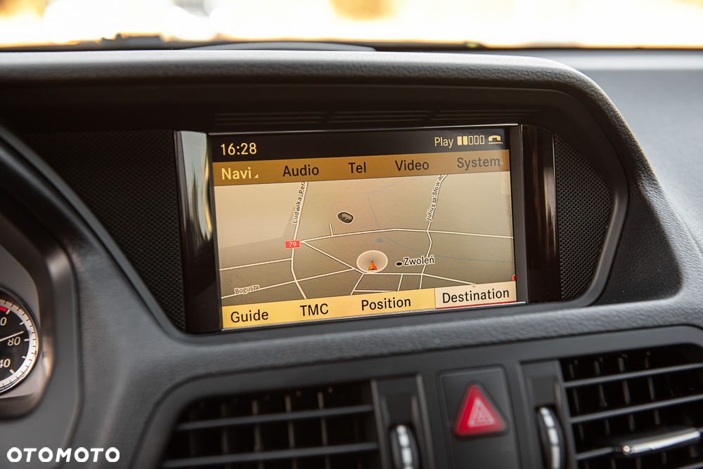 Mercedes-Benz Klasa E 350 CDI DPF BlueEFFICIENCY 7G-TRONIC Avantgarde - 24